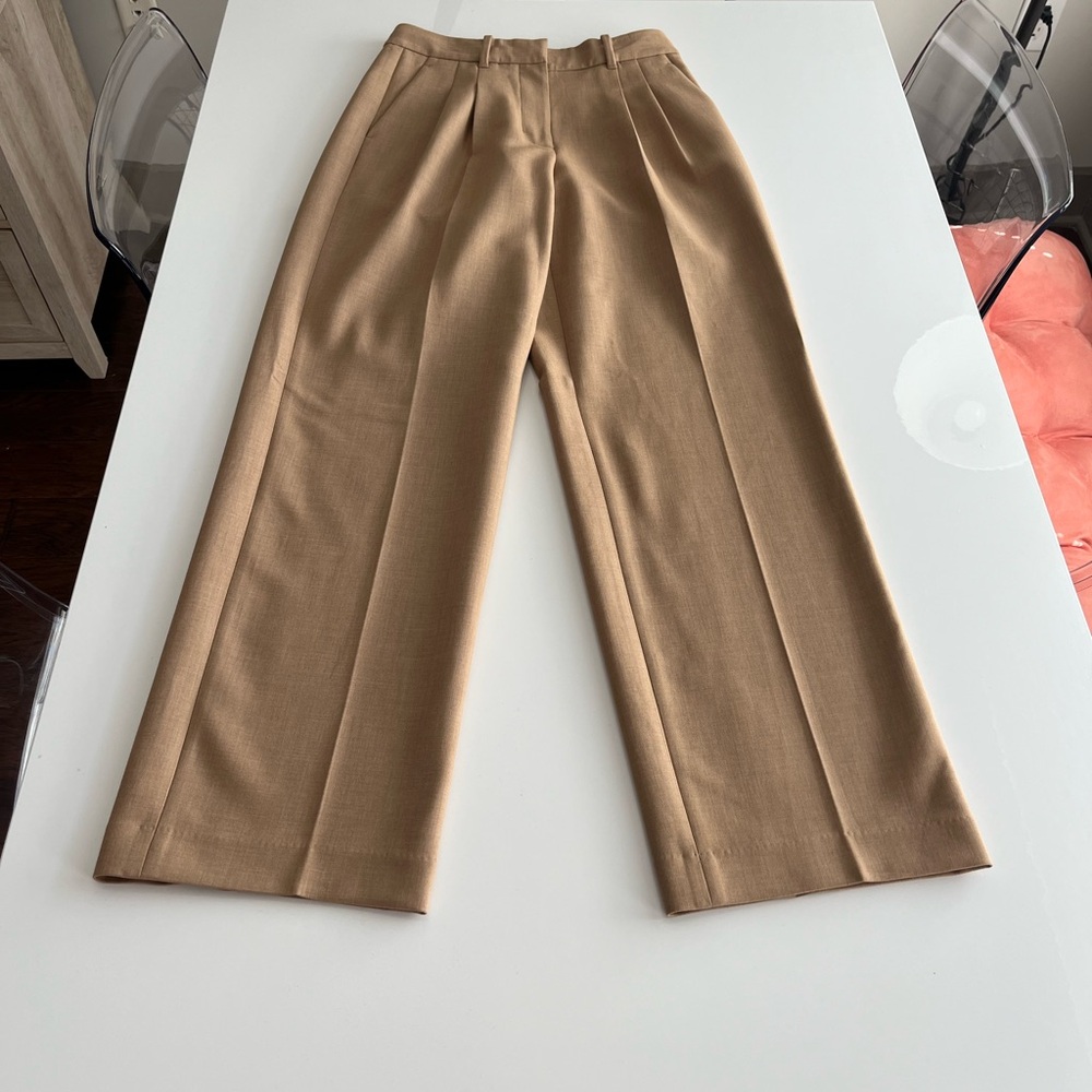 Aritzia the effortless pant curve fit